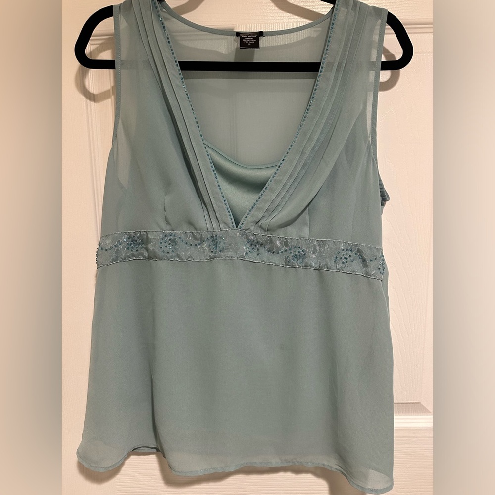 Maurice’s XL Chiffon sleeveless top with built in tank top. Teal.